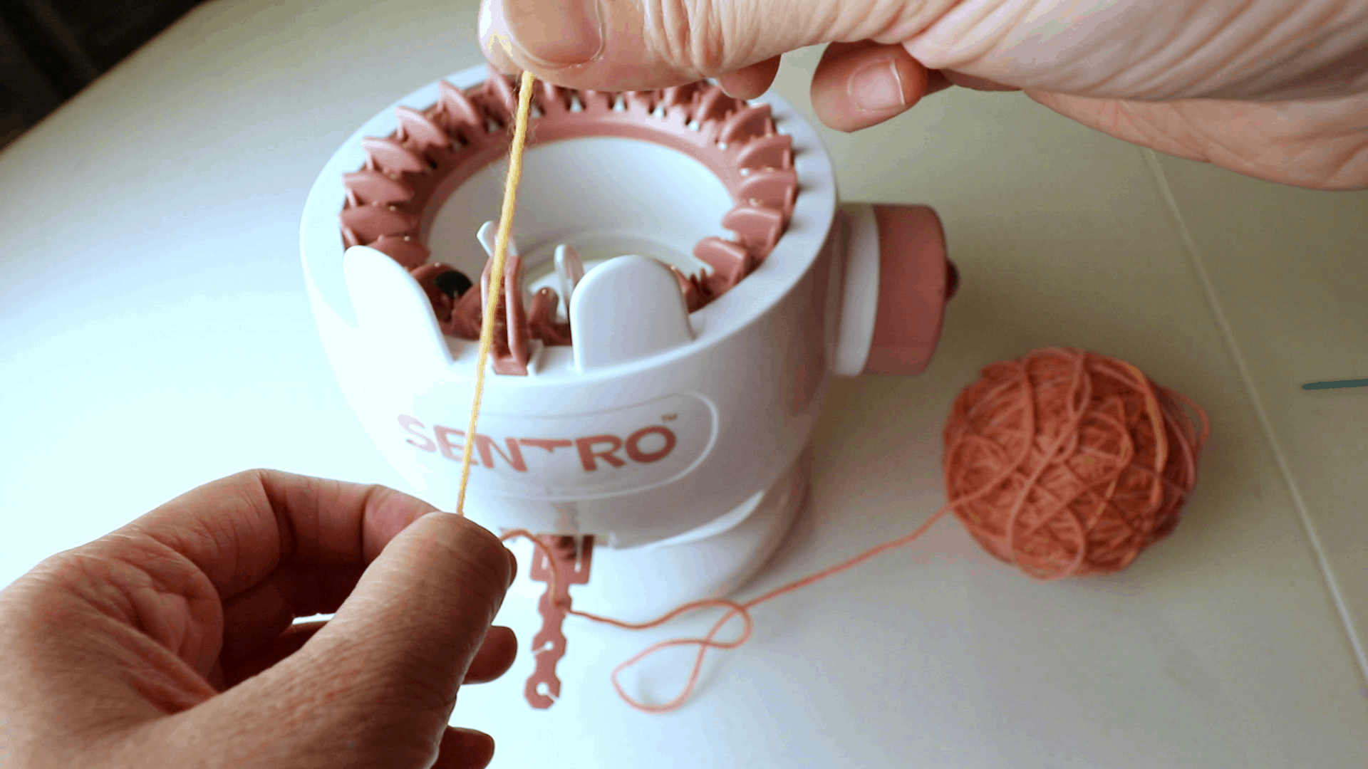 Circular knitting machine (Sentro) and Icord maker cast on and cast off