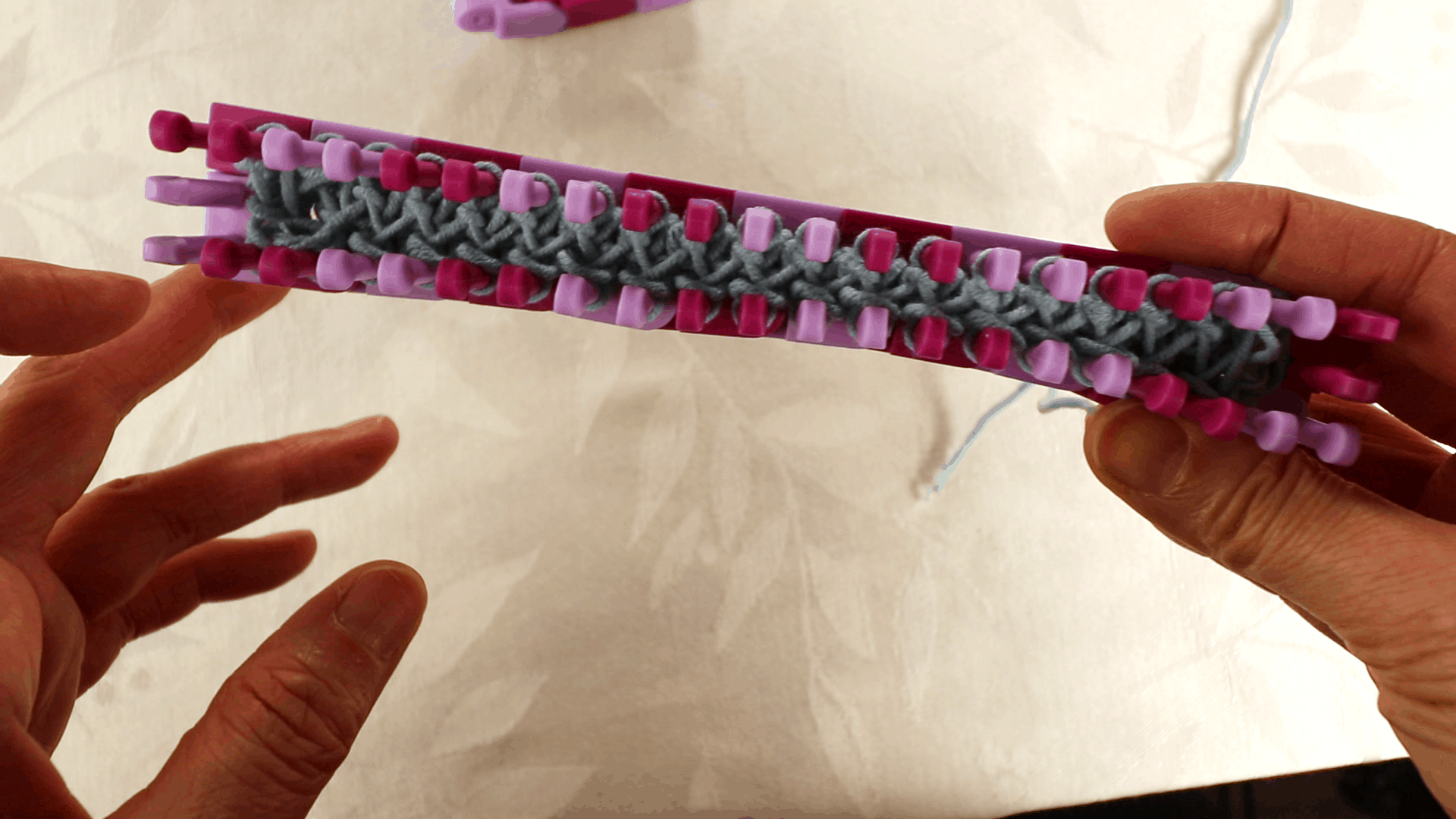 Review Of The Kb Flexee Loom — A Flexible Knitting Loom For Various