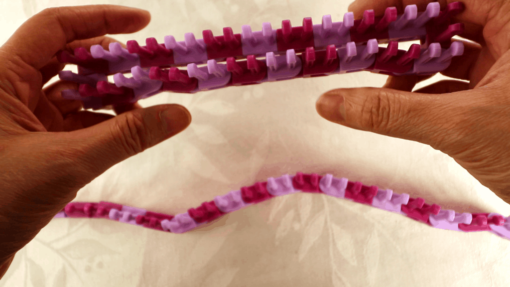 Review of the KB Flexee loom — a flexible knitting loom for