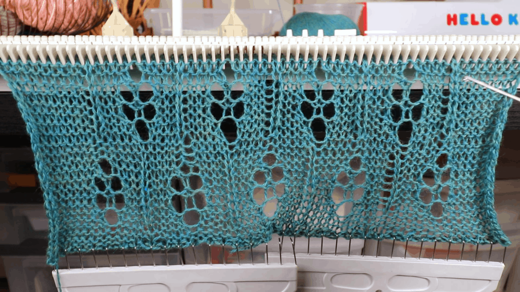 Review of the KB Flexee loom — a flexible knitting loom for various